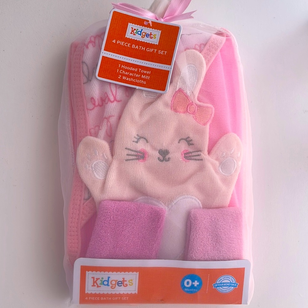 Baby girl, four piece bath gift set!